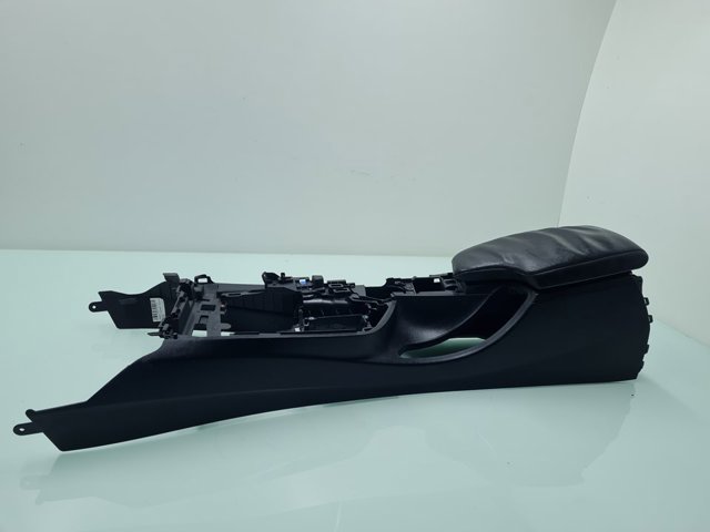 9235473 BMW