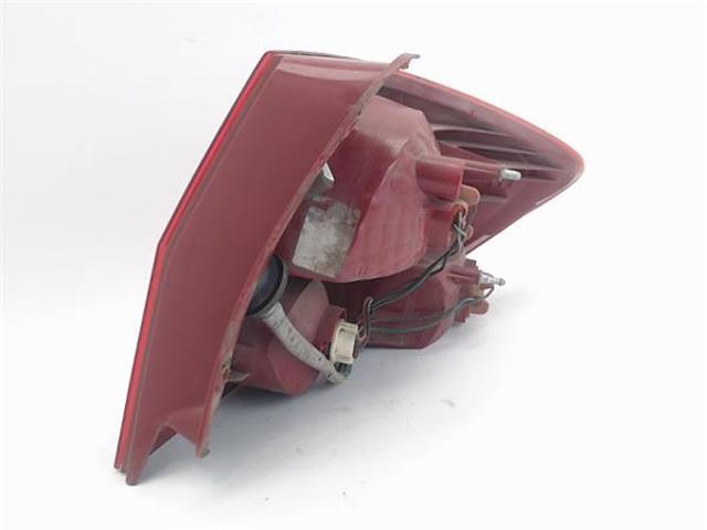 924011C010 Piloto trasero izquierdo  disponible Utrera