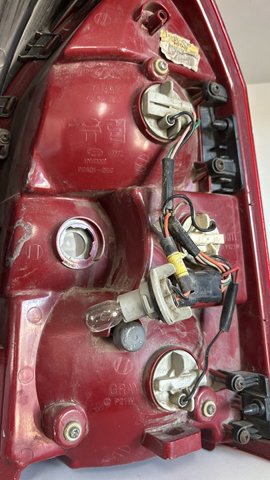 924012E0 Piloto trasero izquierdo comprar Girona