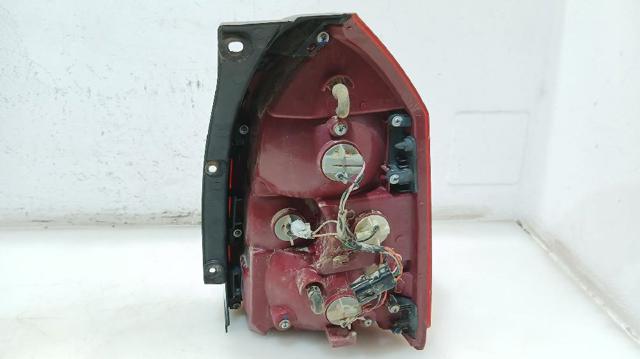 924012E010 Piloto trasero izquierdo  disponible Utrera