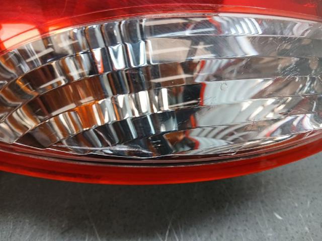924012Y0 Piloto trasero exterior izquierdo  disponible Utrera