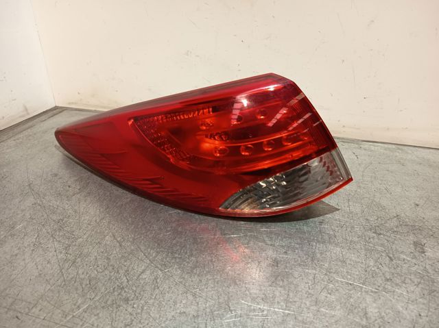 924012Y0 HYUNDAI Piloto trasero exterior izquierdo  en stock Huelva