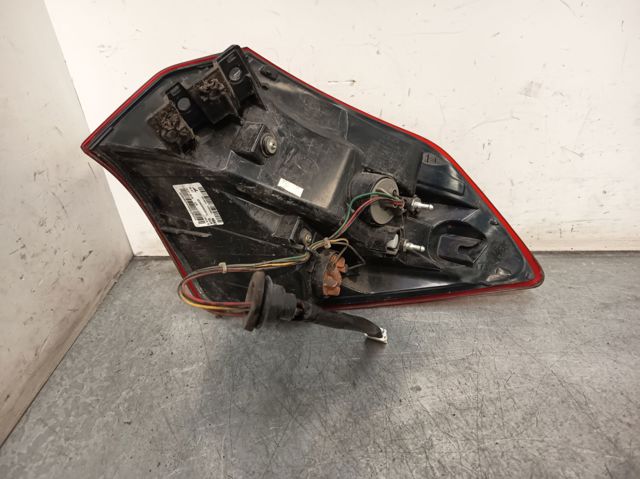 92401C8000 HYUNDAI Piloto trasero exterior izquierdo  disponible Ourense