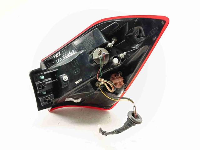 92401C8000 Piloto trasero exterior izquierdo  disponible Utrera