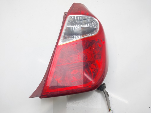 924020X110 HYUNDAI Piloto trasero derecho  disponible Ourense