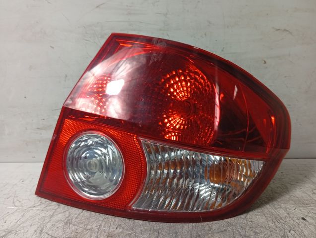 924021C010 HYUNDAI Piloto trasero derecho comprar Alcalá