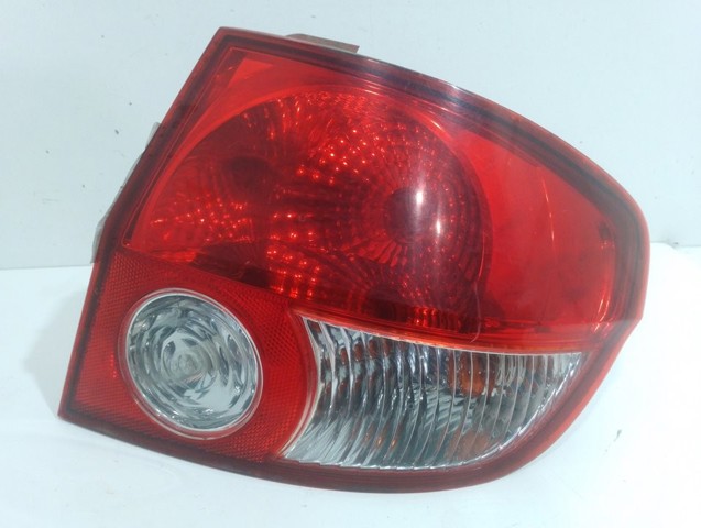 924021C010 Piloto trasero derecho  disponible Málaga