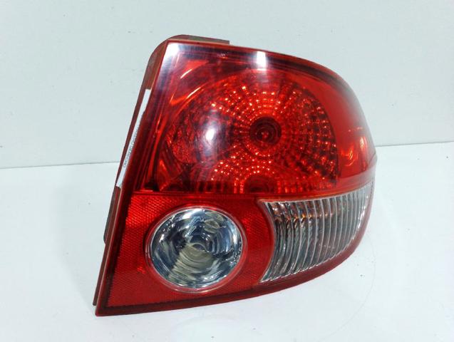 924021C010 HYUNDAI Piloto trasero derecho comprar Alcalá