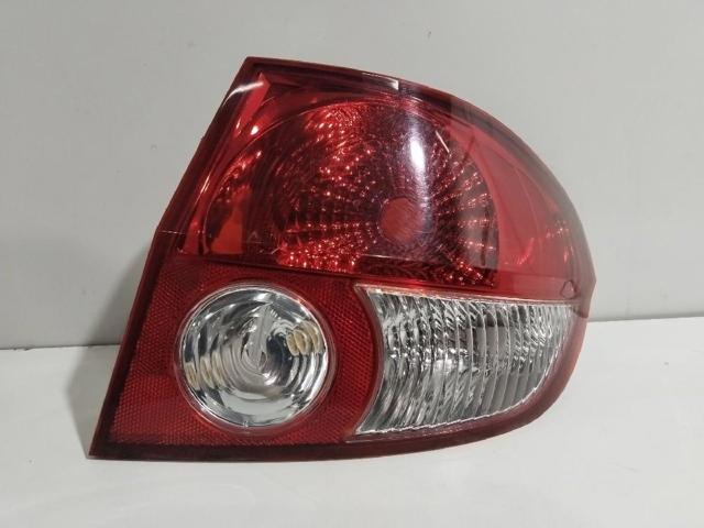 924021C010 Piloto trasero derecho comprar Sevilla