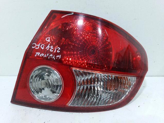 HYUNDAI 924021C010 Piloto trasero derecho  en stock Salamanca