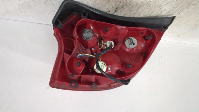 924021H000 HYUNDAI Piloto trasero derecho  disponible Vigo