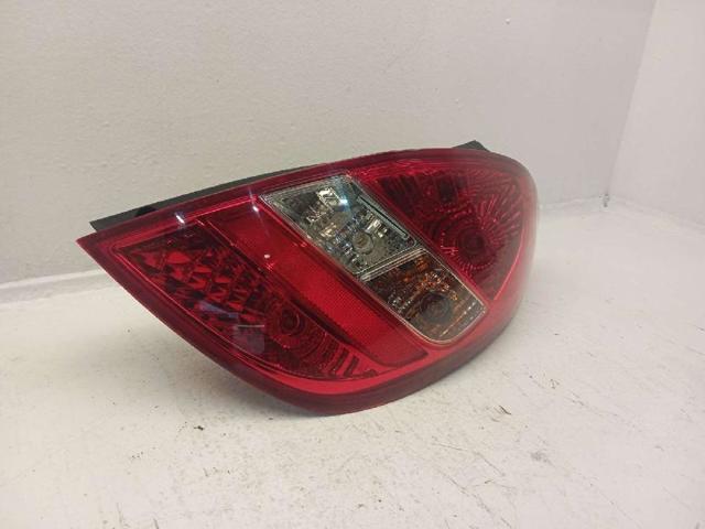 HYUNDAI 924021J000 Piloto trasero derecho  en stock Salamanca