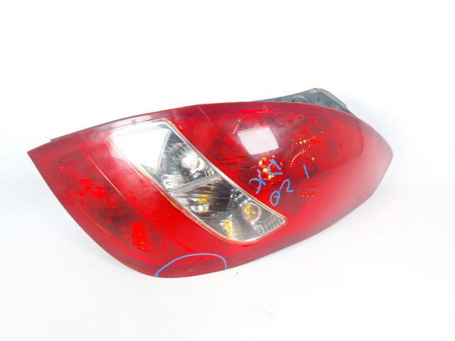 924021J000 Piloto trasero derecho  disponible Utrera