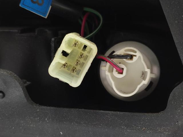 Piloto posterior derecho Hyundai Accent 1