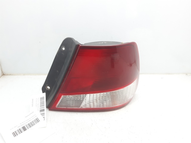 HYUNDAI 9240225220 Piloto trasero derecho  disponible Lugo