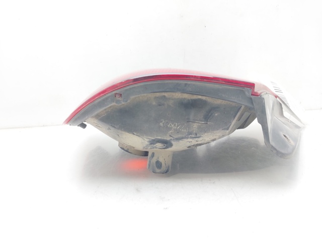 9240225220 HYUNDAI Piloto trasero derecho  disponible Ourense