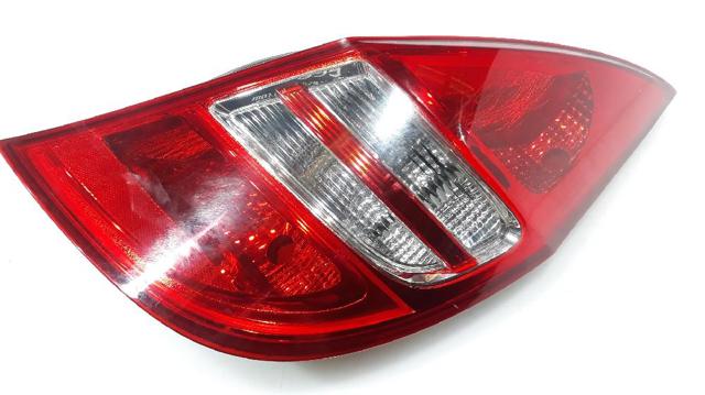 924022L010 HYUNDAI Piloto trasero derecho  comprar en Jaén
