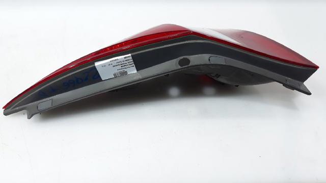 924022L010 Piloto trasero derecho  disponible Burgos