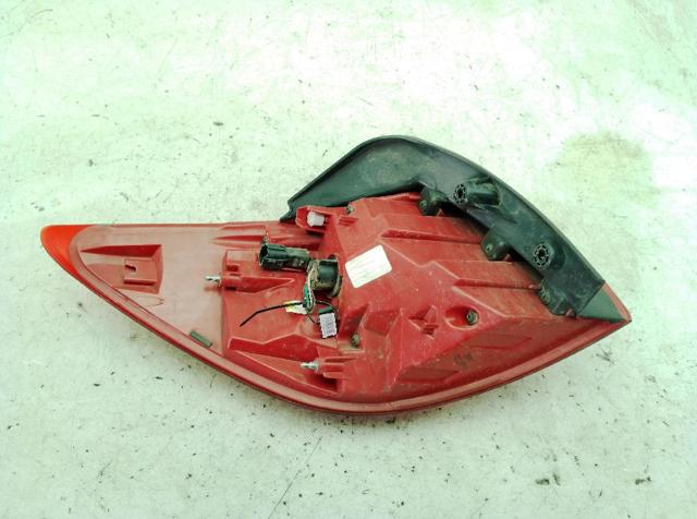HYUNDAI 924023W010 Piloto trasero exterior derecho  en stock Valencia