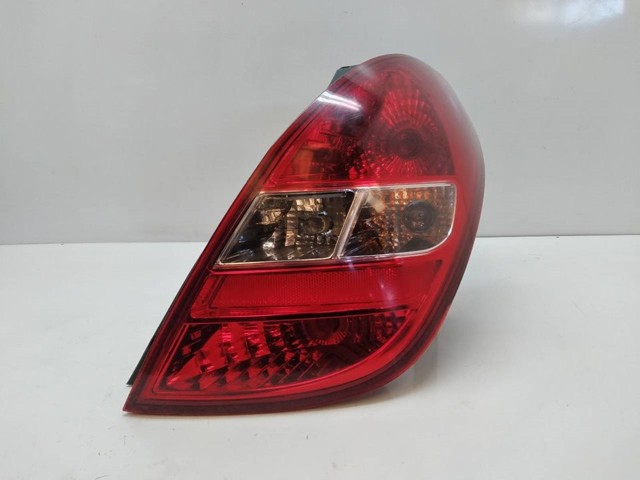 924024P000 HYUNDAI Piloto trasero derecho  en stock Gandía