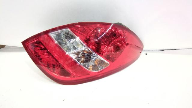 924024P000 HYUNDAI Piloto trasero derecho  comprar en Oviedo