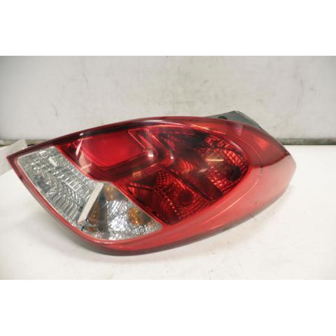 924024P500 Piloto trasero derecho  disponible Burgos