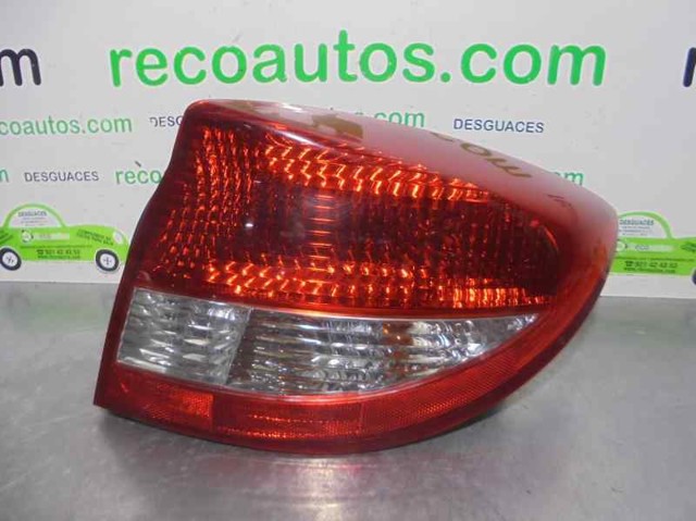 Piloto posterior derecho 92402FD020 Hyundai/Kia