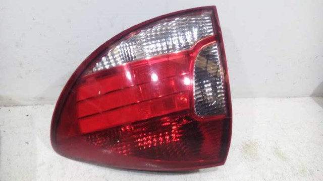 Comprar Piloto trasero derecho KIA Rio I DC a bajo precio