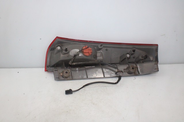 924041H3 Piloto trasero derecho superior  comprar en Pontevedra