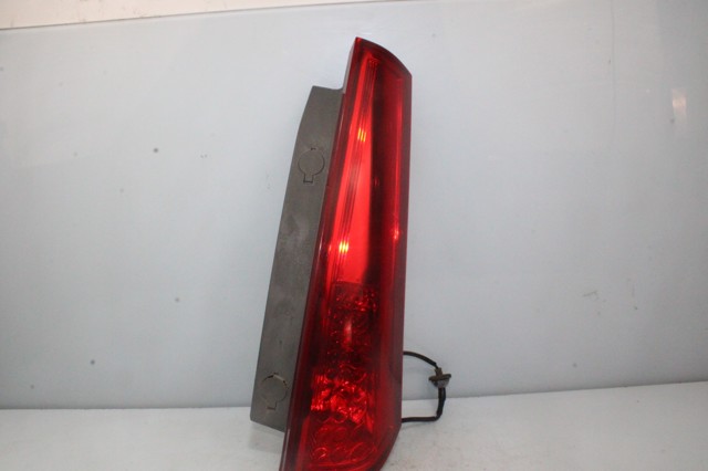 924041H3 HYUNDAI Piloto trasero derecho superior  disponible Vigo