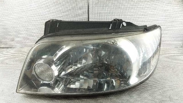 Faro niebla trasero izquierdo 9240517200 Hyundai/Kia