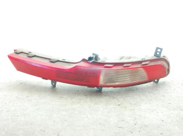 924063U300 Luz antiniebla trasera derecha  disponible Málaga