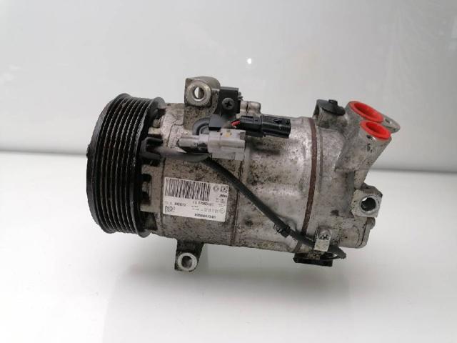 RENAULT 926000734R Compresor de aire acondicionado  disponible Valladolid