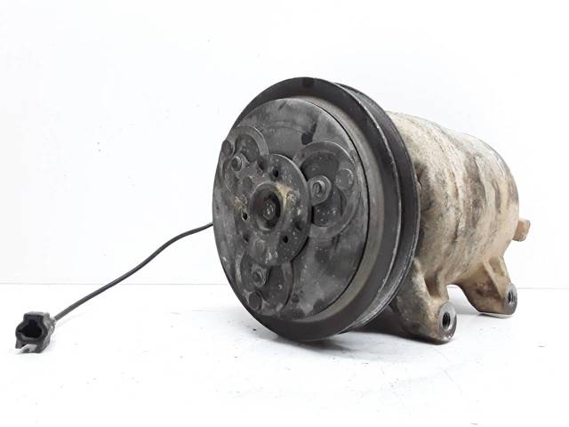 926000F000 NISSAN Compresor de aire acondicionado  disponible Vigo
