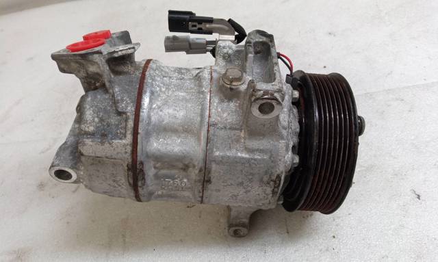 RENAULT 926001268R Compresor de aire acondicionado  disponible Lugo