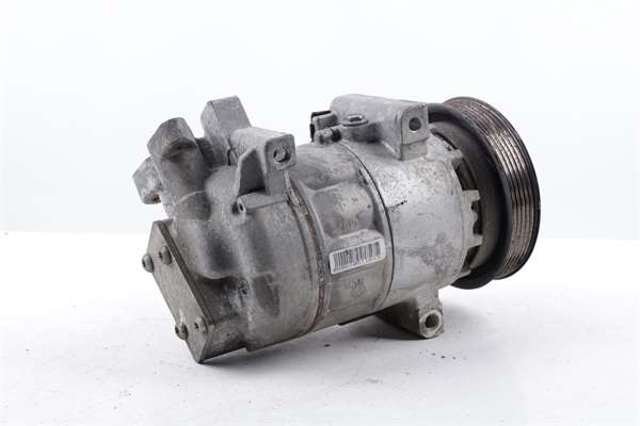 926002352R RENAULT Compresor de aire acondicionado  en stock Córdoba