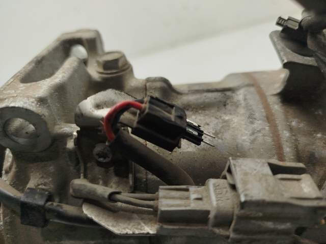 926002410R RENAULT Compresor de aire acondicionado  comprar en Oviedo