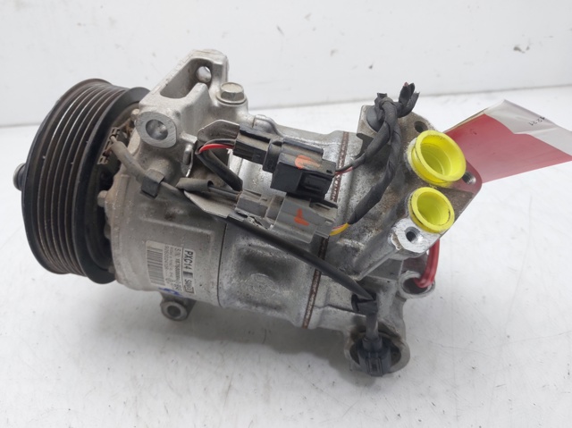 RENAULT 926002410R Compresor de aire acondicionado  comprar en Albacete