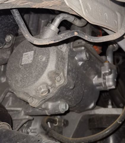 Compresor de aire acondicionado coche 926003NF0A NISSAN