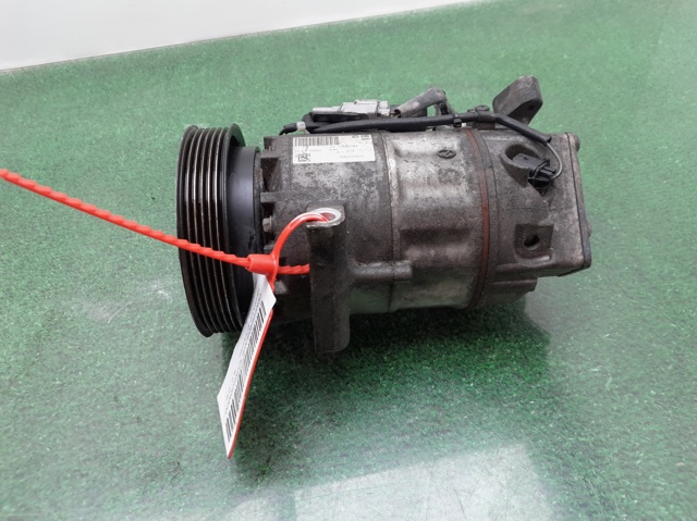926004990R RENAULT Compresor de aire acondicionado  en stock Córdoba