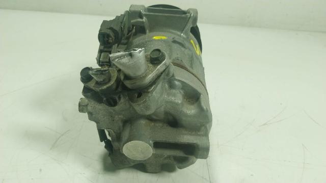 NISSAN 926004CA3A Compresor de aire acondicionado  disponible Valladolid