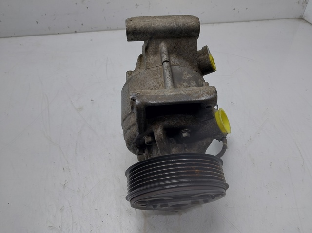 926005154R Compresor de aire acondicionado  disponible Utrera