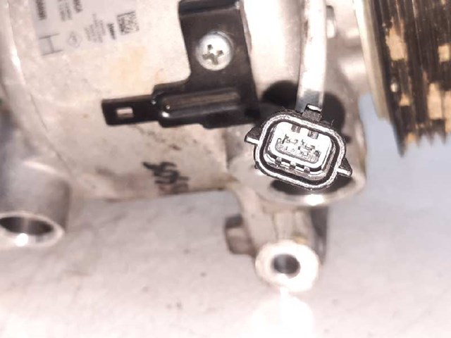 926005689R RENAULT Compresor de aire acondicionado comprar Bilbao
