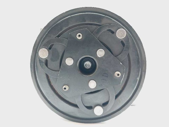 RENAULT 926005727R Compresor de aire acondicionado  comprar en Murcia