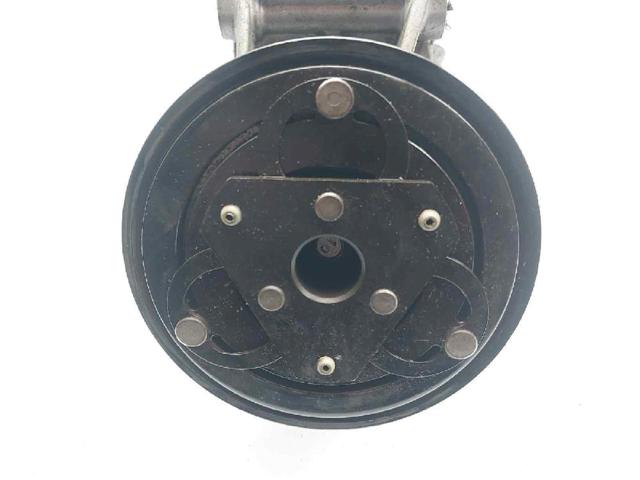 926005727R RENAULT Compresor de aire acondicionado  en stock Córdoba