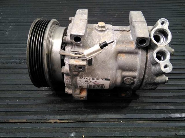 RENAULT 926006229R Compresor de aire acondicionado  en stock Valencia