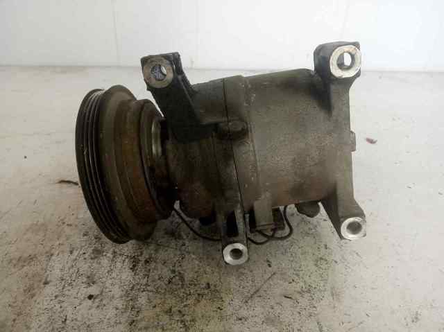 Compresor de aire acondicionado Nissan Sunny 3 Y10
