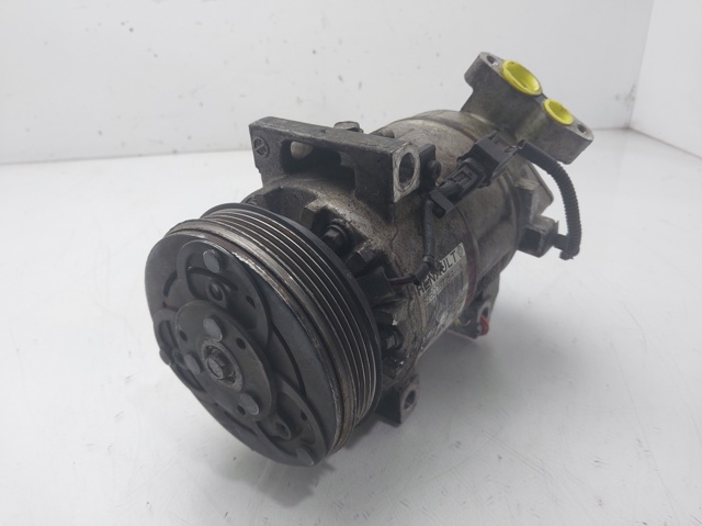 Compresor de aire acondicionado para Renault LOGAN L52