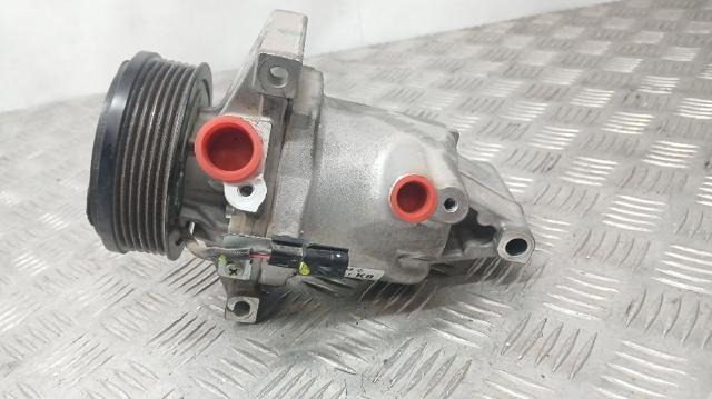 RENAULT 926008942R Compresor de aire acondicionado  comprar en Ponferrada