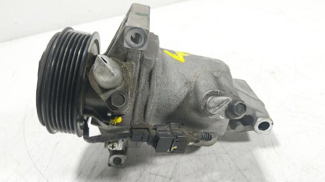 RENAULT 926008942R Compresor de aire acondicionado  disponible Lugo